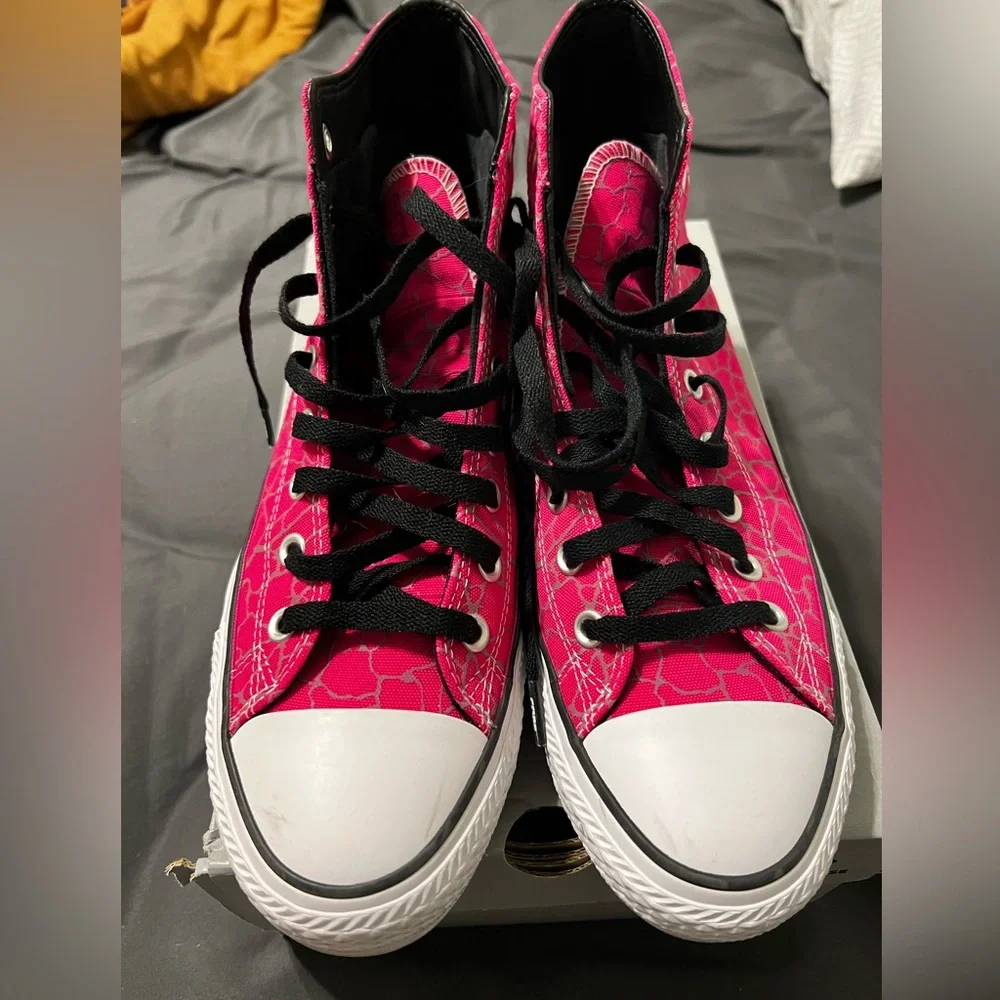 Converse “Cons” Pink Sneakers - Picture 9 of 10